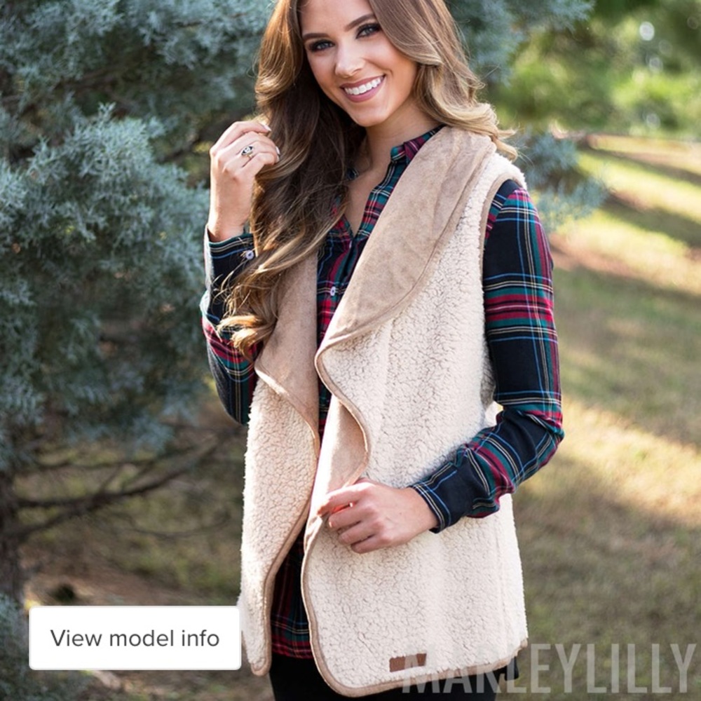 NWT Reversible Sherpa Vest